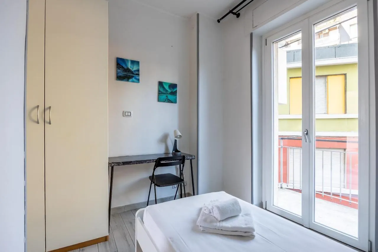 Duomo Appartment Free Parking And Netflix Milan