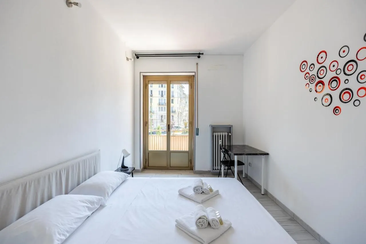 Duomo Appartment Free Parking And Netflix Milan 0*,  Italy