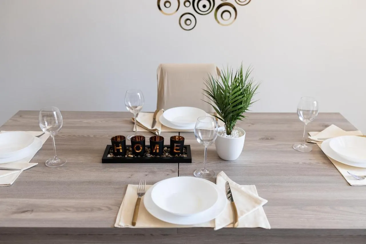 Duomo Appartment Free Parking And Netflix Milan