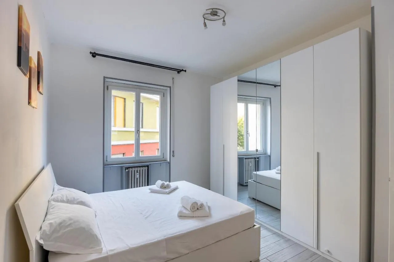 Apartment Duomo Appartment Free Parking And Netflix Milan