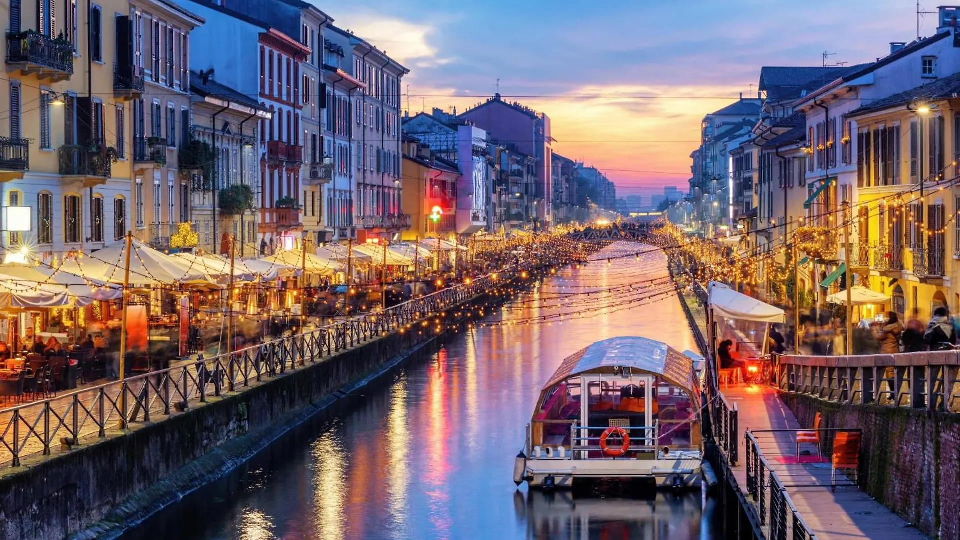Duomo Appartment Free Parking And Netflix Milan Italy