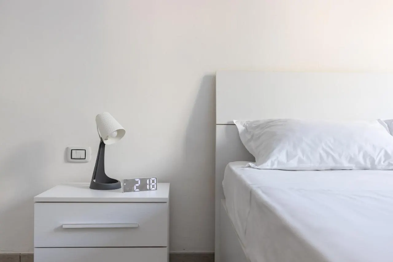 Duomo Appartment Free Parking And Netflix Milan Apartment